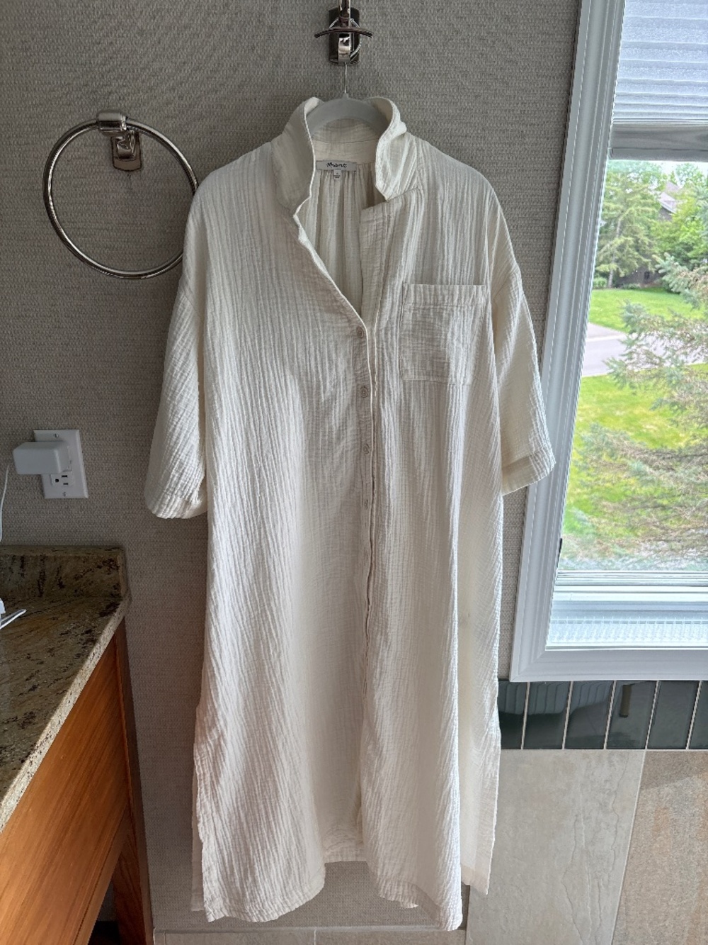 Madewell Lightestspun Cover-Up Maxi Shirtdress - Picture 3 of 5